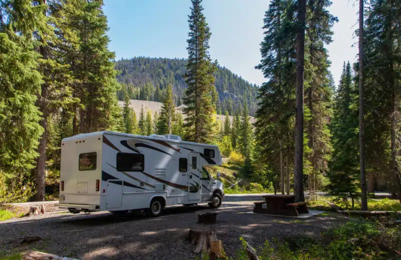 Les étapes pour trouver un camping-car d'occasion chez un concessionnaire