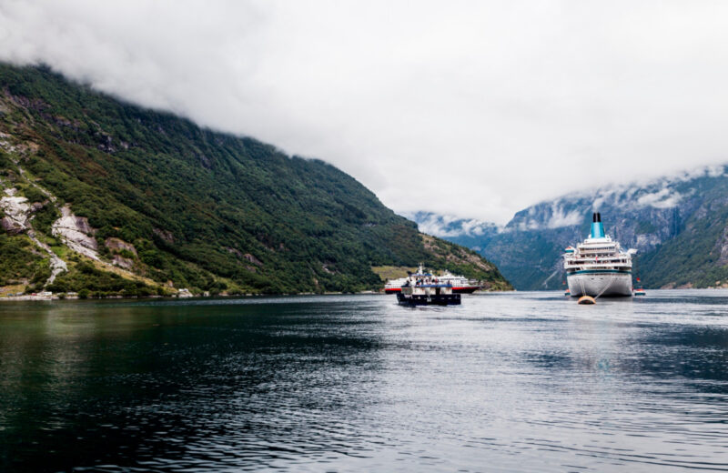 Pourquoi choisir une croisière pour explorer les fjords de Norvège ?