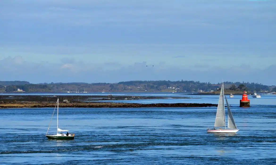 Vacances dans le Morbihan : les avantages du camping en bord de mer